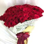 沖縄でプロポーズに贈る赤バラ108本の花束